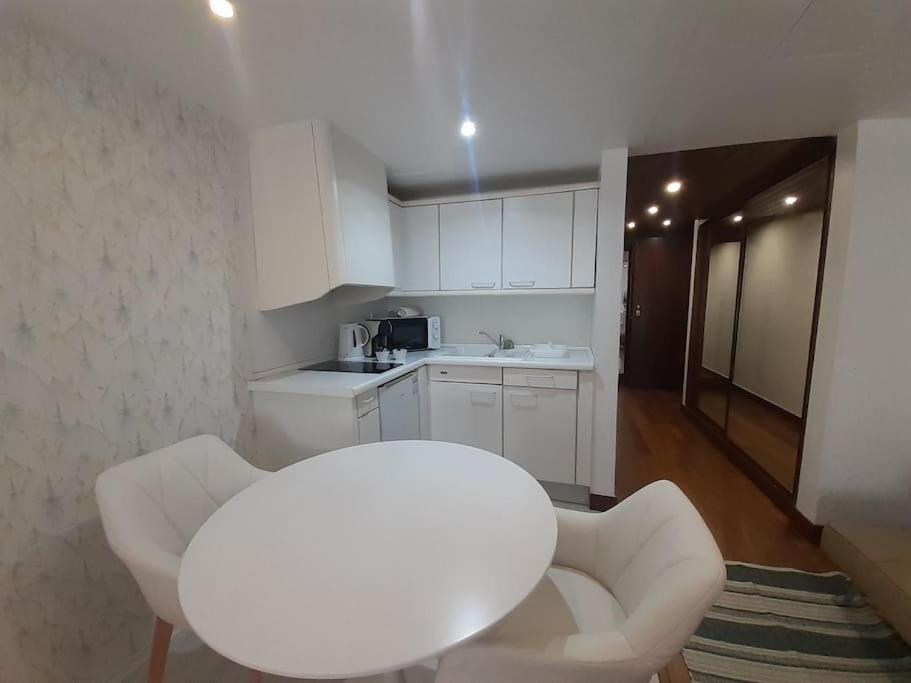 Health Village Apartments กาชไกช์ ภายนอก รูปภาพ