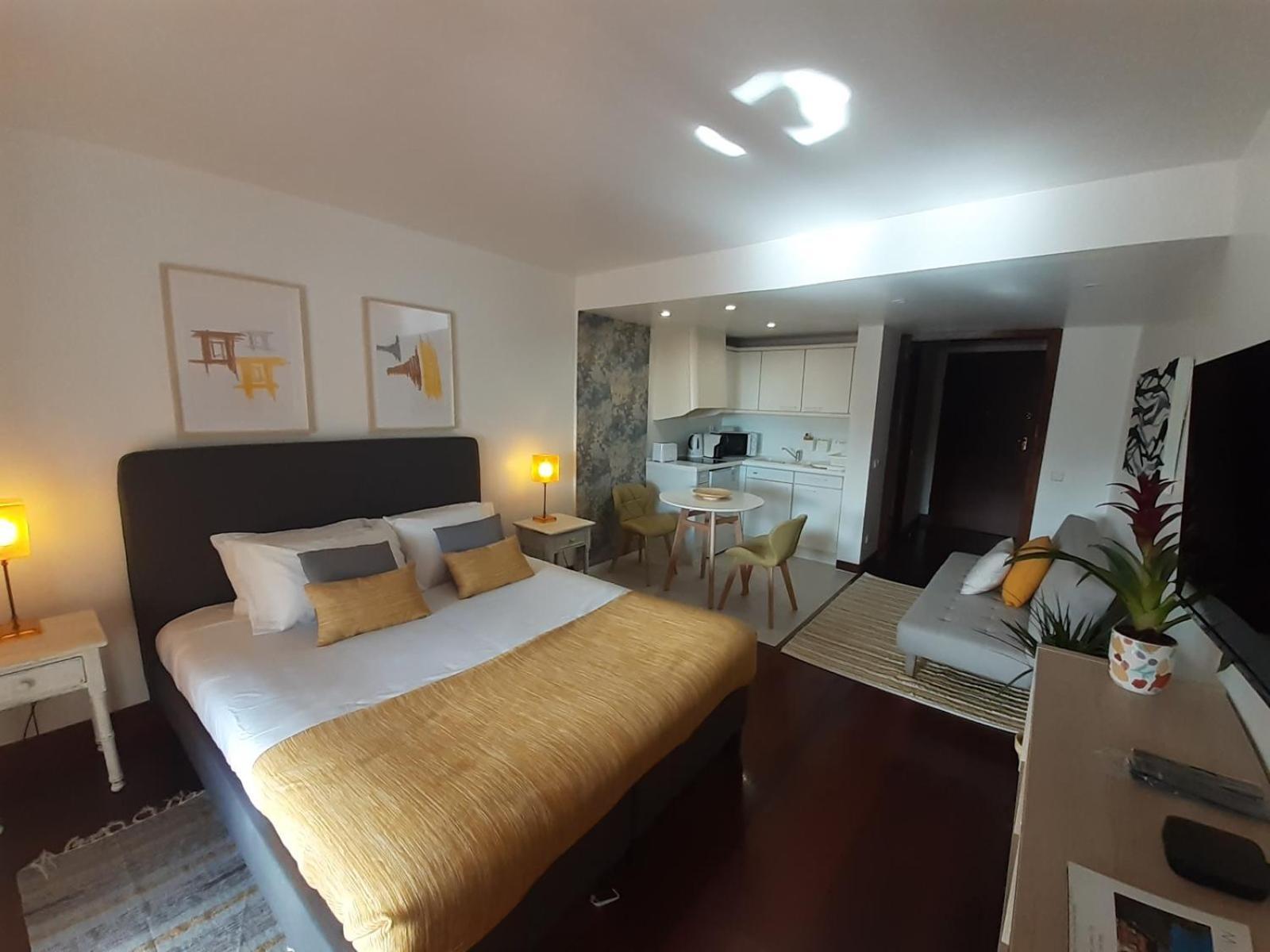 Health Village Apartments กาชไกช์ ภายนอก รูปภาพ