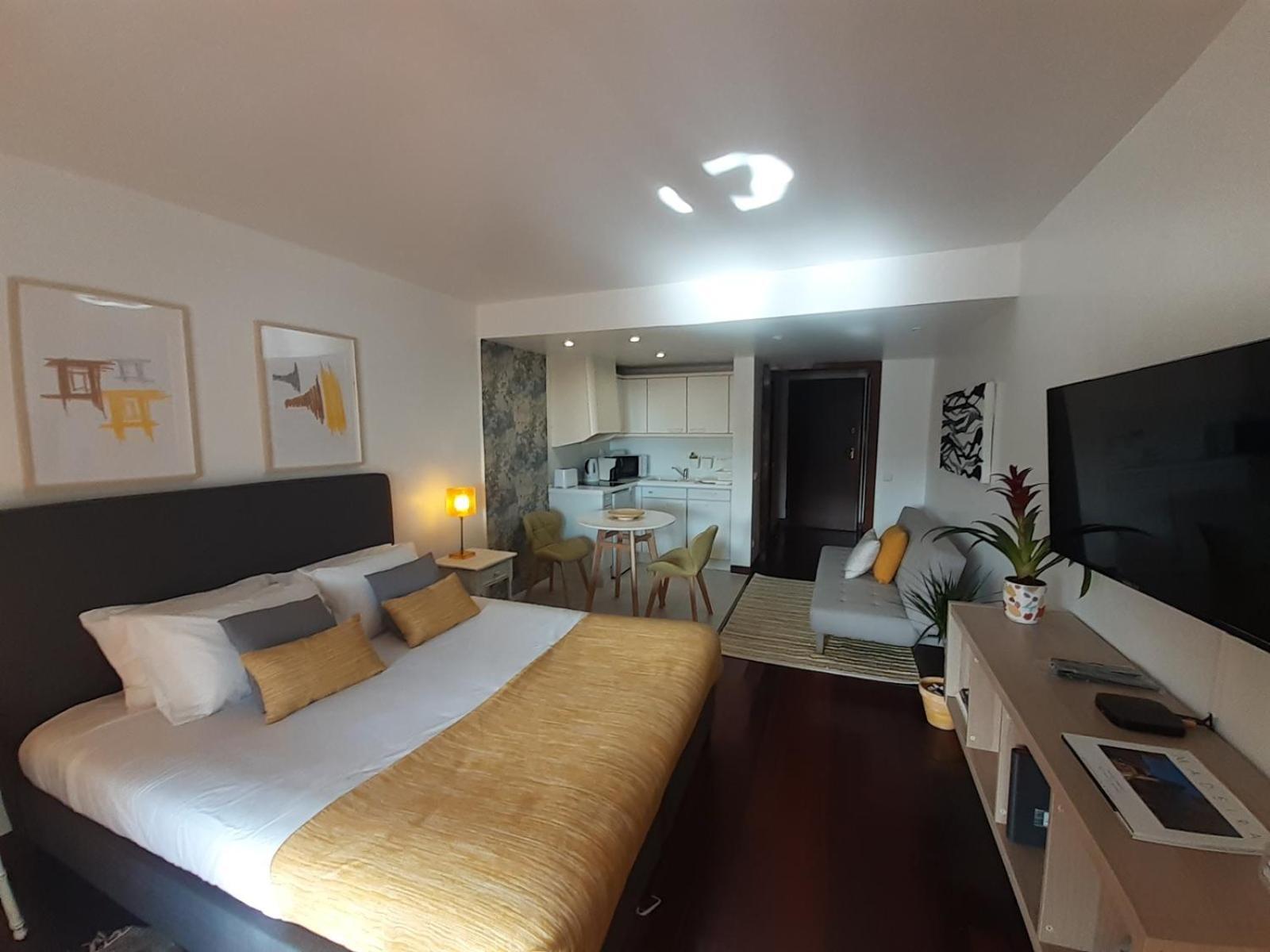 Health Village Apartments กาชไกช์ ภายนอก รูปภาพ
