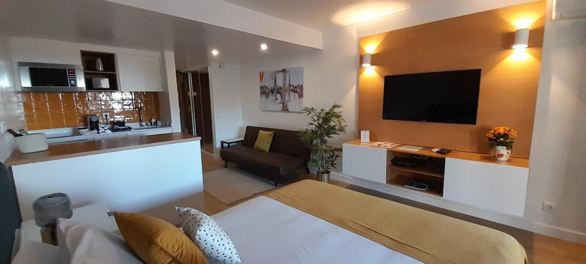 Health Village Apartments กาชไกช์ ภายนอก รูปภาพ
